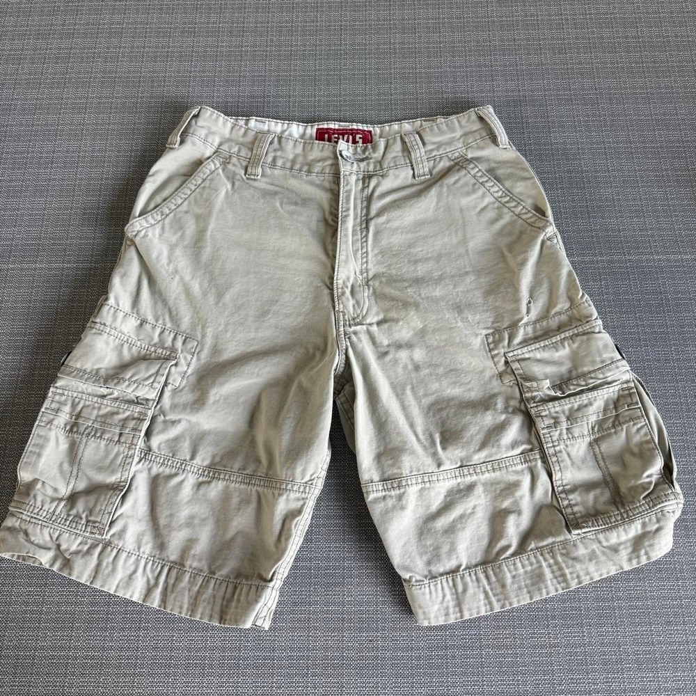 Levi's Y2K Tan Cargo Shorts Men's Size 32.